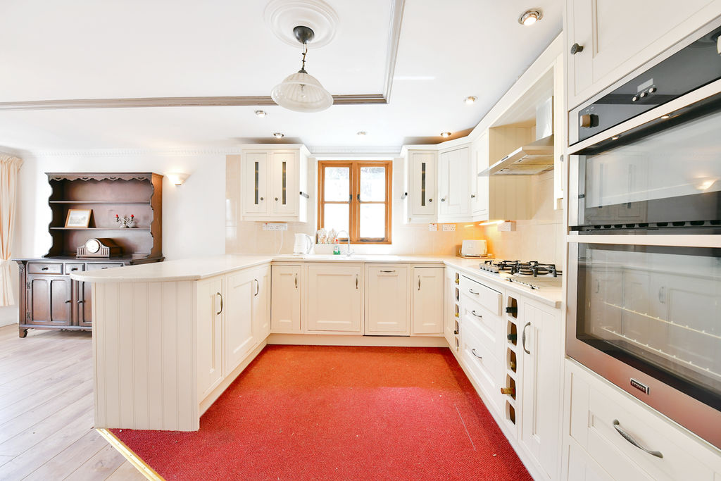 Kitchen- click for photo gallery